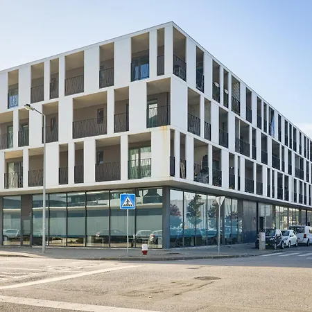 Inside Station Lejlighed Aveiro