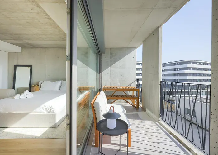 Inside Station Aveiro